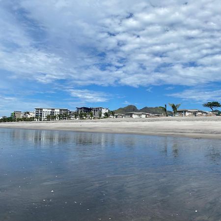 Playa Caracol Chame Aparthotel Exterior photo